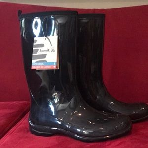 Kamik Women’s Heidi Rain-boot in black NWT